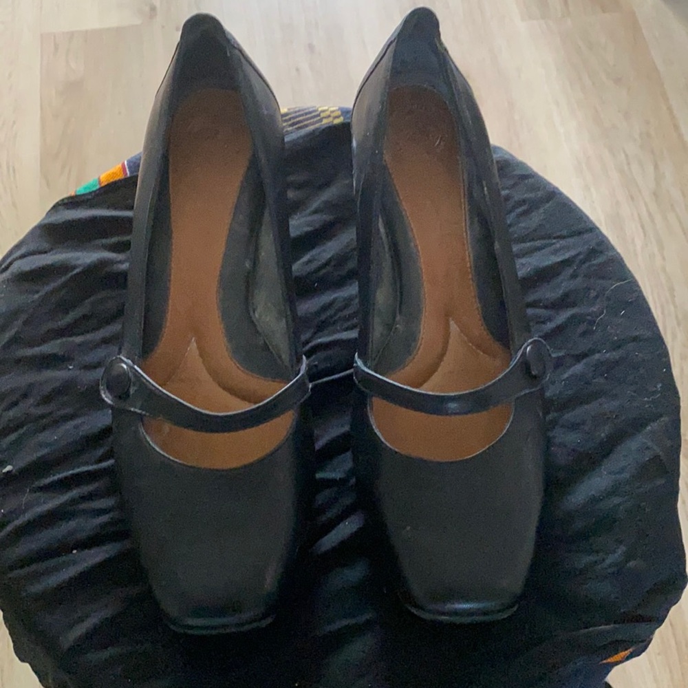 Nurture Black Leather Flat